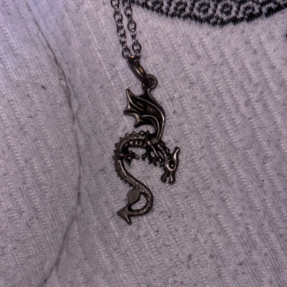 Necklaces - Picture 6 of 8